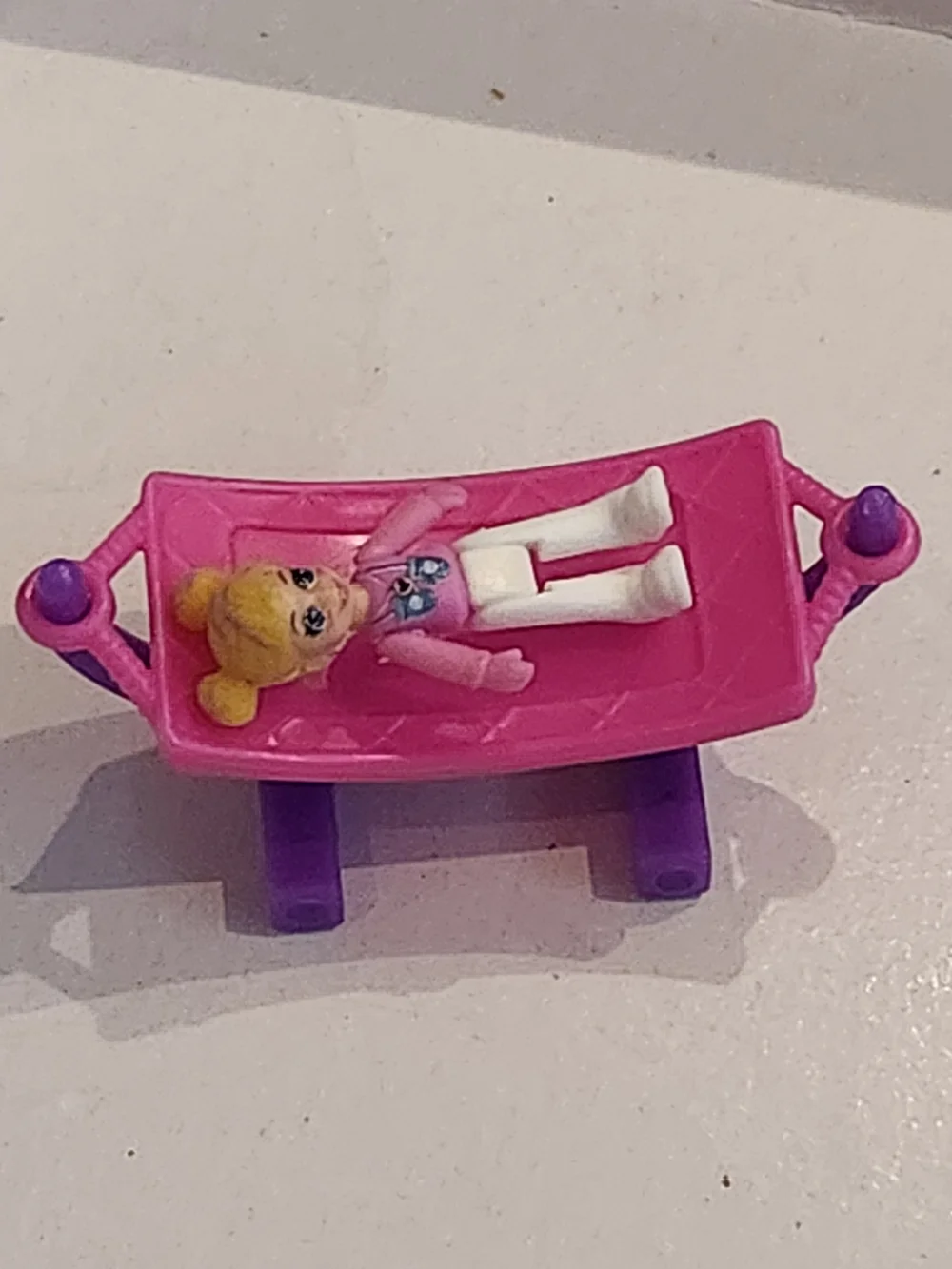 polly pocket please see